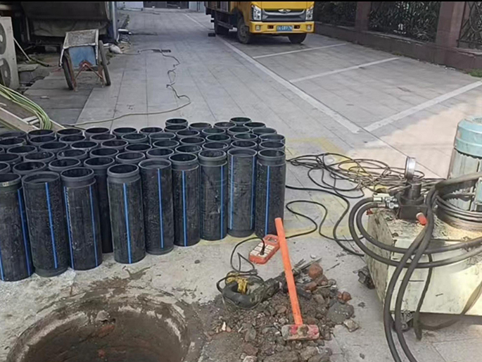 吴桥PE置换管厂家 DN315置换管 非开挖管短管置换